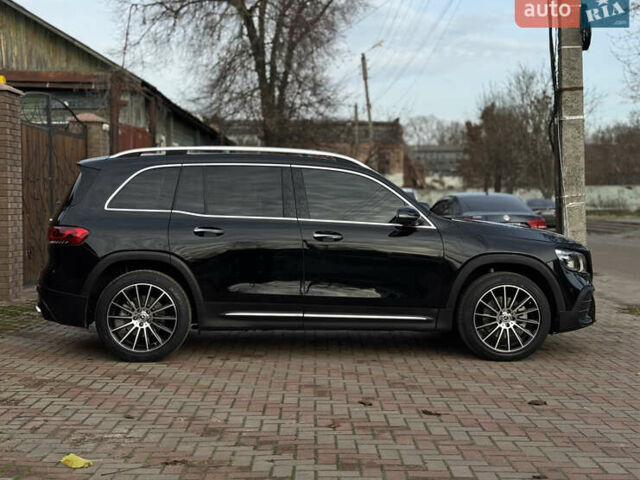 Черный Мерседес GLB-Class, объемом двигателя 1.99 л и пробегом 8 тыс. км за 43000 $, фото 12 на Automoto.ua