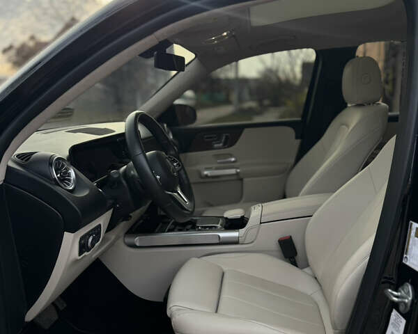 Черный Мерседес GLB-Class, объемом двигателя 1.99 л и пробегом 8 тыс. км за 43000 $, фото 17 на Automoto.ua