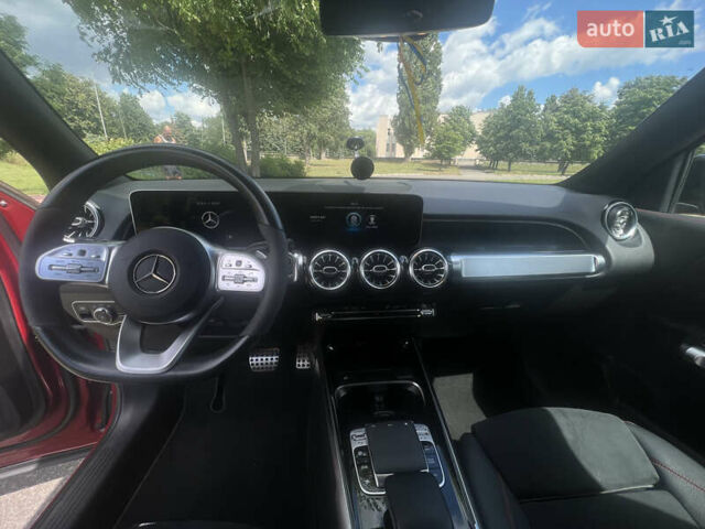 Красный Мерседес GLB-Class, объемом двигателя 2 л и пробегом 68 тыс. км за 39000 $, фото 15 на Automoto.ua