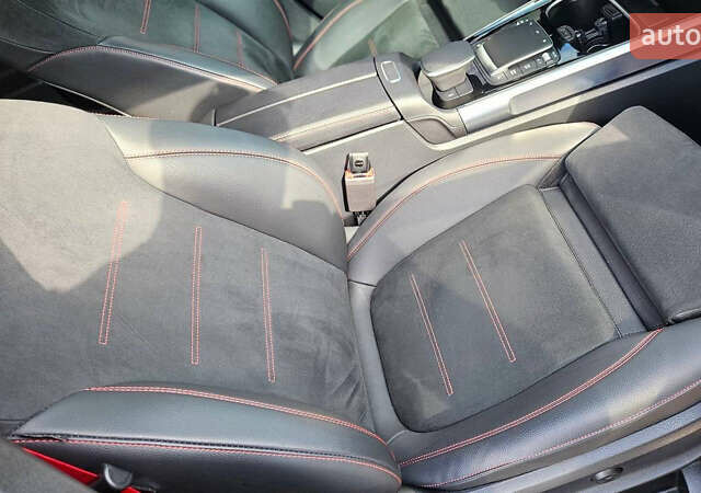 Червоний Мерседес GLB-Class, об'ємом двигуна 1.99 л та пробігом 24 тис. км за 77000 $, фото 51 на Automoto.ua