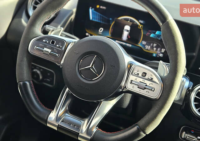 Червоний Мерседес GLB-Class, об'ємом двигуна 1.99 л та пробігом 23 тис. км за 58500 $, фото 23 на Automoto.ua
