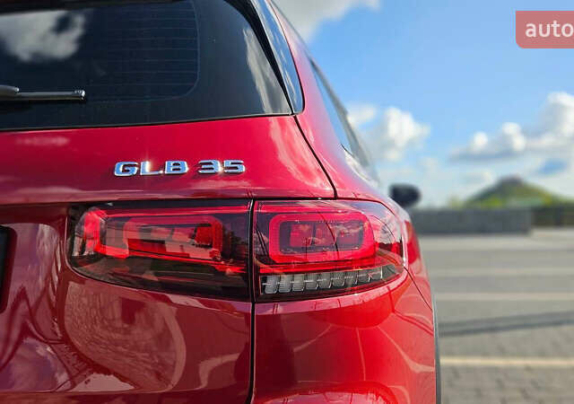 Червоний Мерседес GLB-Class, об'ємом двигуна 1.99 л та пробігом 24 тис. км за 77000 $, фото 35 на Automoto.ua