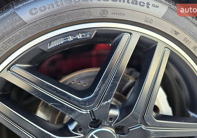 Червоний Мерседес GLB-Class, об'ємом двигуна 1.99 л та пробігом 24 тис. км за 77000 $, фото 75 на Automoto.ua