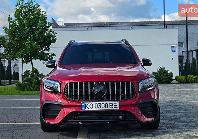 Червоний Мерседес GLB-Class, об'ємом двигуна 1.99 л та пробігом 24 тис. км за 77000 $, фото 18 на Automoto.ua