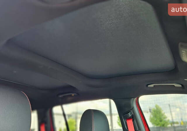 Червоний Мерседес GLB-Class, об'ємом двигуна 1.99 л та пробігом 24 тис. км за 77000 $, фото 50 на Automoto.ua