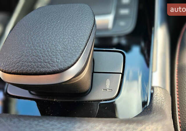 Червоний Мерседес GLB-Class, об'ємом двигуна 1.99 л та пробігом 24 тис. км за 77000 $, фото 65 на Automoto.ua