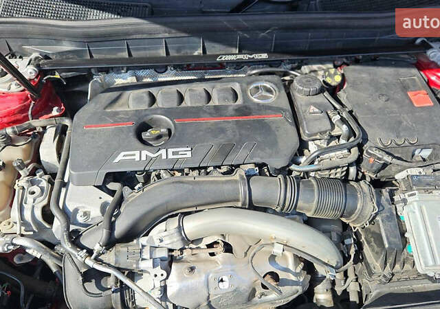 Червоний Мерседес GLB-Class, об'ємом двигуна 1.99 л та пробігом 24 тис. км за 77000 $, фото 70 на Automoto.ua