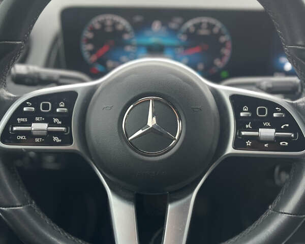 Мерседес GLB-Class, об'ємом двигуна 2 л та пробігом 90 тис. км за 27000 $, фото 3 на Automoto.ua