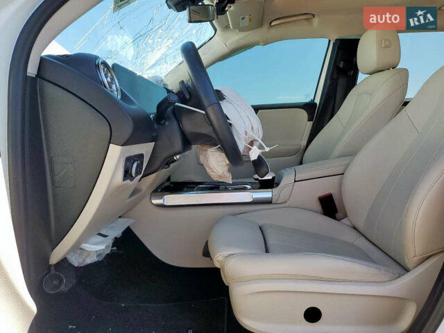 Мерседес GLB-Class, об'ємом двигуна 0 л та пробігом 118 тис. км за 18500 $, фото 8 на Automoto.ua