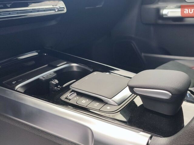 купити нове авто Мерседес GLB-Class 2023 року від офіційного дилера ПРАТ «Закарпаття-АВТО» Мерседес фото