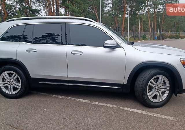 Серый Мерседес GLB-Class, объемом двигателя 2 л и пробегом 84 тыс. км за 31700 $, фото 95 на Automoto.ua