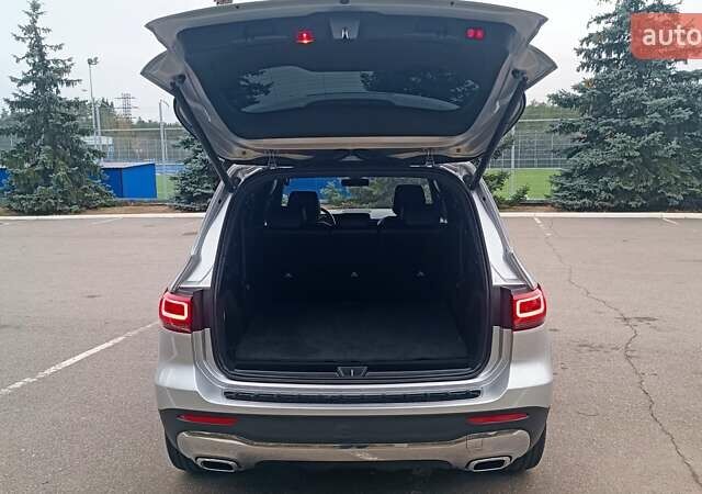 Серый Мерседес GLB-Class, объемом двигателя 2 л и пробегом 84 тыс. км за 31700 $, фото 72 на Automoto.ua