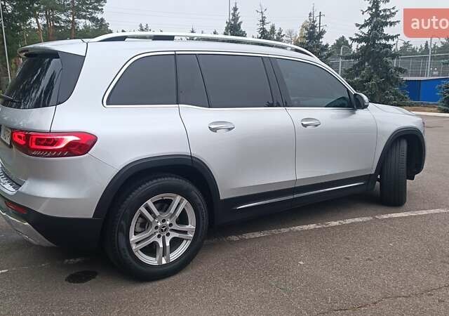 Серый Мерседес GLB-Class, объемом двигателя 2 л и пробегом 84 тыс. км за 31700 $, фото 81 на Automoto.ua