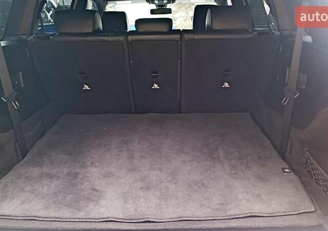 Серый Мерседес GLB-Class, объемом двигателя 2 л и пробегом 84 тыс. км за 31700 $, фото 77 на Automoto.ua