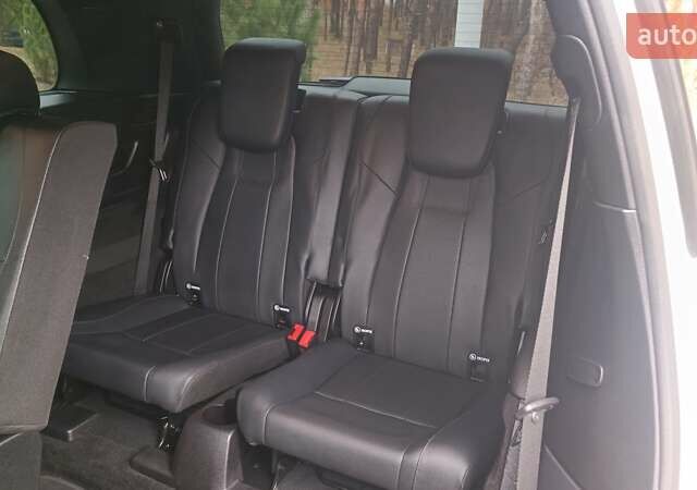 Серый Мерседес GLB-Class, объемом двигателя 2 л и пробегом 84 тыс. км за 31700 $, фото 68 на Automoto.ua