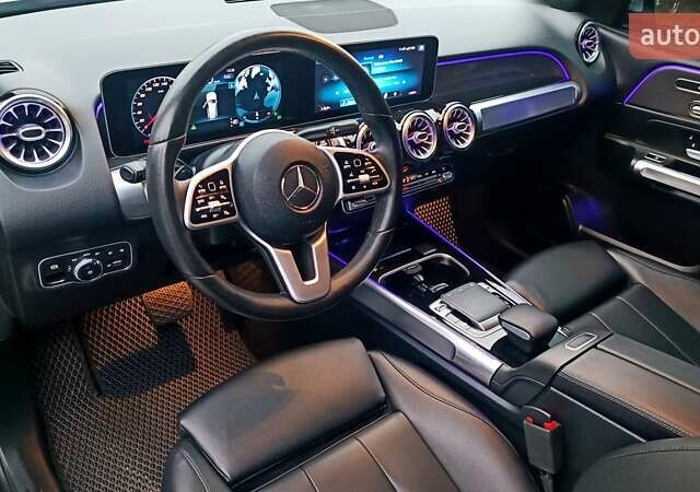 Серый Мерседес GLB-Class, объемом двигателя 2 л и пробегом 84 тыс. км за 31700 $, фото 18 на Automoto.ua