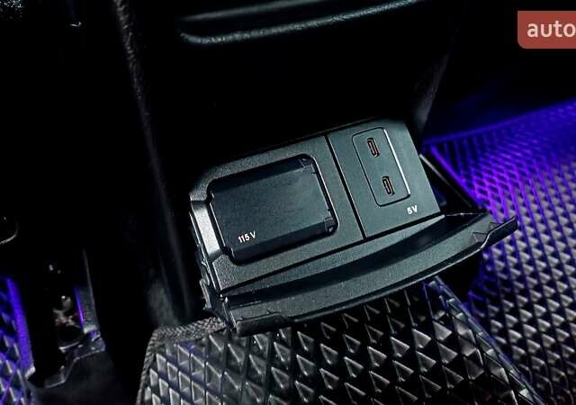 Серый Мерседес GLB-Class, объемом двигателя 2 л и пробегом 84 тыс. км за 31700 $, фото 66 на Automoto.ua