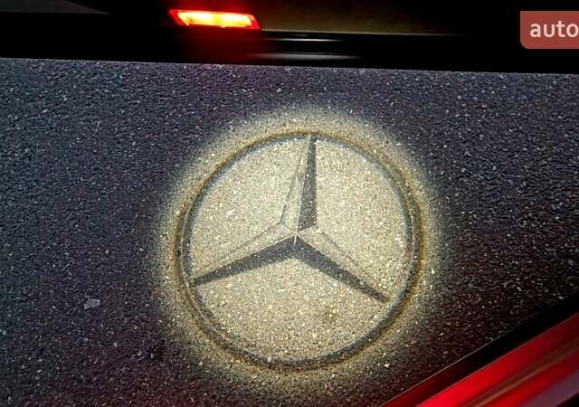 Серый Мерседес GLB-Class, объемом двигателя 2 л и пробегом 84 тыс. км за 31700 $, фото 61 на Automoto.ua