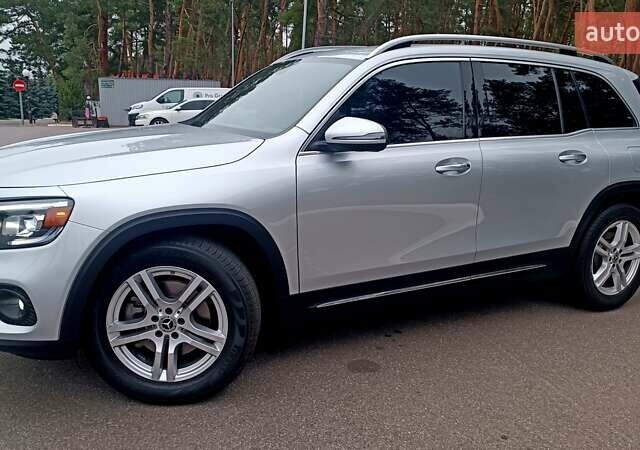 Серый Мерседес GLB-Class, объемом двигателя 2 л и пробегом 84 тыс. км за 31700 $, фото 5 на Automoto.ua