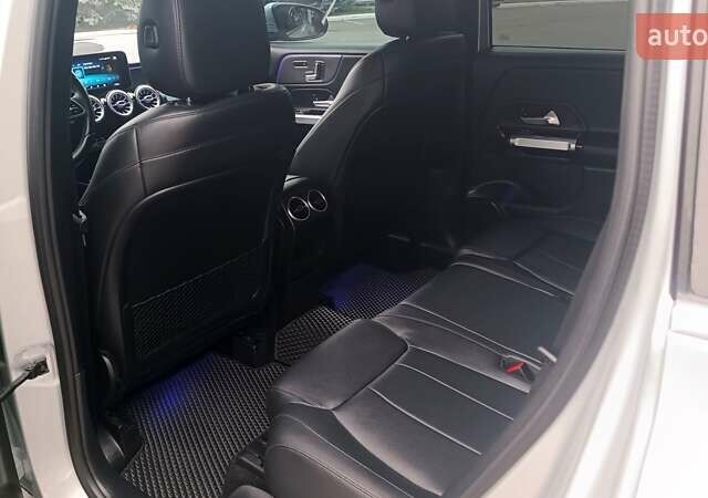 Серый Мерседес GLB-Class, объемом двигателя 2 л и пробегом 84 тыс. км за 31700 $, фото 65 на Automoto.ua