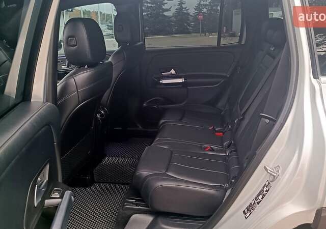 Серый Мерседес GLB-Class, объемом двигателя 2 л и пробегом 84 тыс. км за 31700 $, фото 64 на Automoto.ua