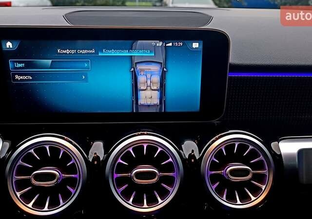 Серый Мерседес GLB-Class, объемом двигателя 2 л и пробегом 84 тыс. км за 31700 $, фото 57 на Automoto.ua