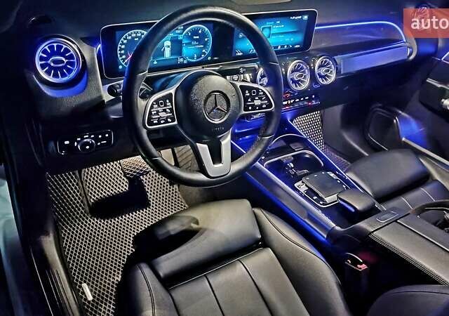 Серый Мерседес GLB-Class, объемом двигателя 2 л и пробегом 84 тыс. км за 31700 $, фото 16 на Automoto.ua