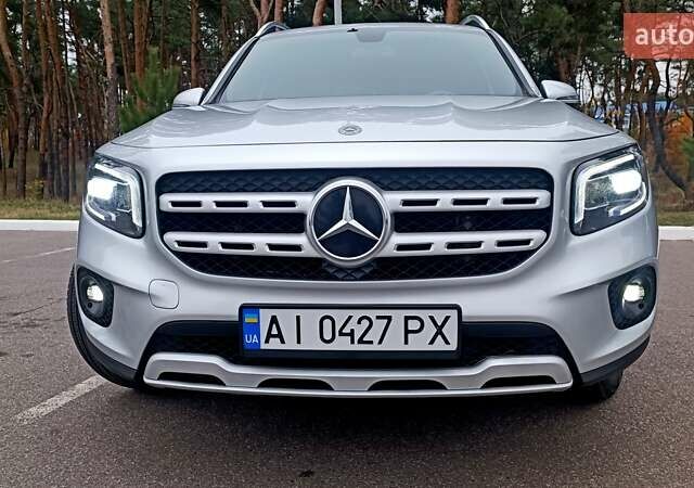 Серый Мерседес GLB-Class, объемом двигателя 2 л и пробегом 84 тыс. км за 31700 $, фото 1 на Automoto.ua