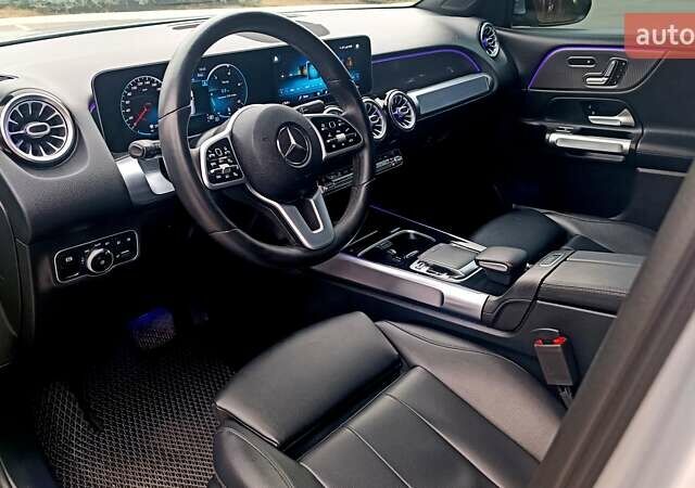 Серый Мерседес GLB-Class, объемом двигателя 2 л и пробегом 84 тыс. км за 31700 $, фото 10 на Automoto.ua