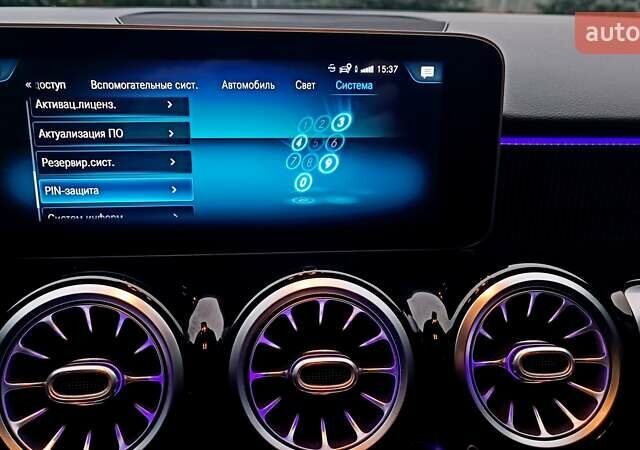 Серый Мерседес GLB-Class, объемом двигателя 2 л и пробегом 84 тыс. км за 31700 $, фото 49 на Automoto.ua