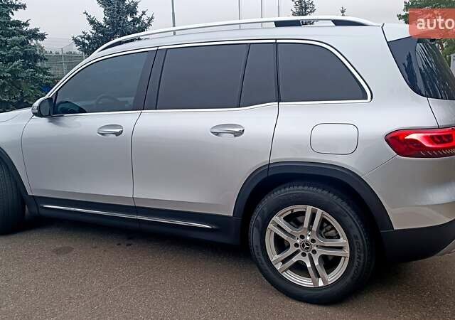 Серый Мерседес GLB-Class, объемом двигателя 2 л и пробегом 84 тыс. км за 31700 $, фото 69 на Automoto.ua