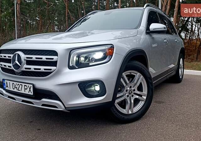 Серый Мерседес GLB-Class, объемом двигателя 2 л и пробегом 84 тыс. км за 31700 $, фото 2 на Automoto.ua