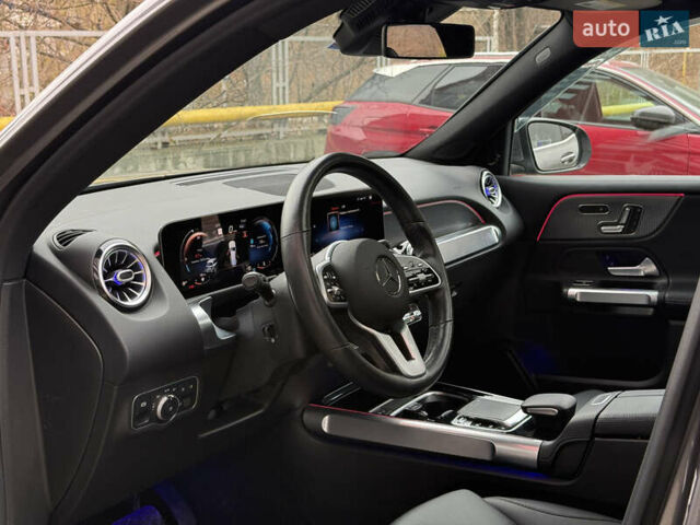 Серый Мерседес GLB-Class, объемом двигателя 1.99 л и пробегом 75 тыс. км за 28900 $, фото 11 на Automoto.ua