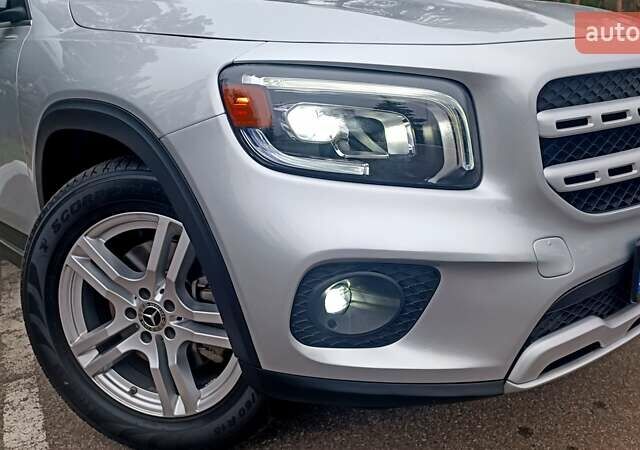 Серый Мерседес GLB-Class, объемом двигателя 2 л и пробегом 84 тыс. км за 31700 $, фото 100 на Automoto.ua