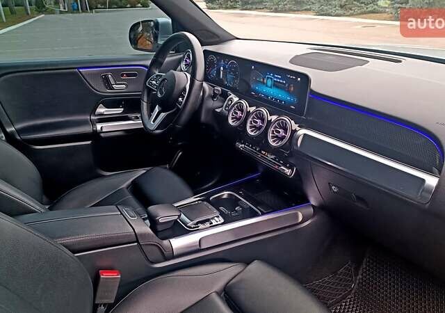 Серый Мерседес GLB-Class, объемом двигателя 2 л и пробегом 84 тыс. км за 31700 $, фото 92 на Automoto.ua