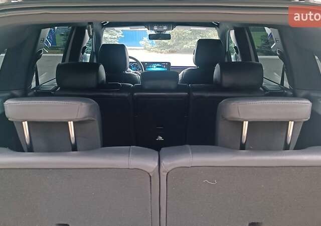 Серый Мерседес GLB-Class, объемом двигателя 2 л и пробегом 84 тыс. км за 31700 $, фото 76 на Automoto.ua