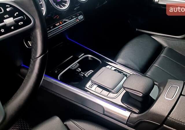 Серый Мерседес GLB-Class, объемом двигателя 2 л и пробегом 84 тыс. км за 31700 $, фото 12 на Automoto.ua