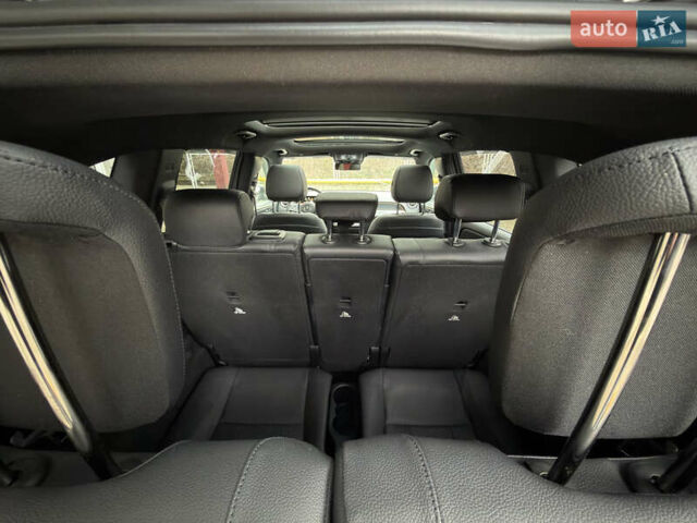 Серый Мерседес GLB-Class, объемом двигателя 1.99 л и пробегом 75 тыс. км за 28900 $, фото 25 на Automoto.ua