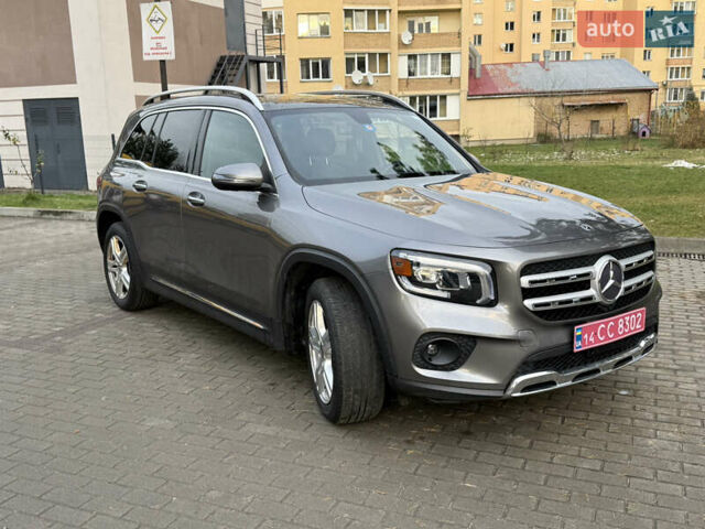Сірий Мерседес GLB-Class, об'ємом двигуна 1.99 л та пробігом 170 тис. км за 23500 $, фото 3 на Automoto.ua