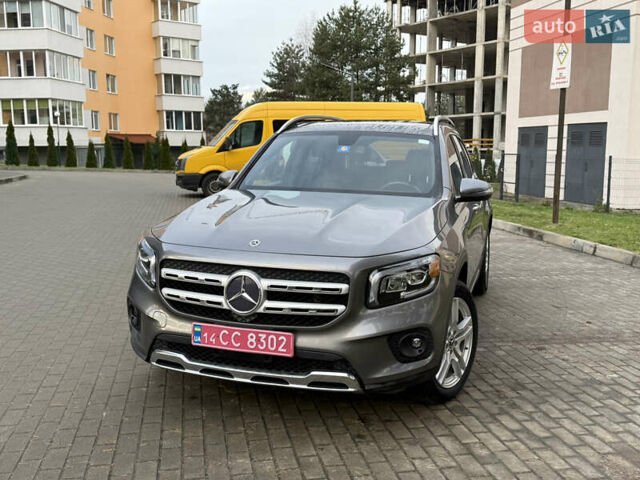Сірий Мерседес GLB-Class, об'ємом двигуна 1.99 л та пробігом 170 тис. км за 23500 $, фото 1 на Automoto.ua