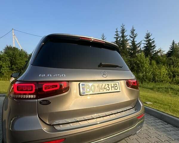 Серый Мерседес GLB-Class, объемом двигателя 1.99 л и пробегом 60 тыс. км за 30900 $, фото 35 на Automoto.ua