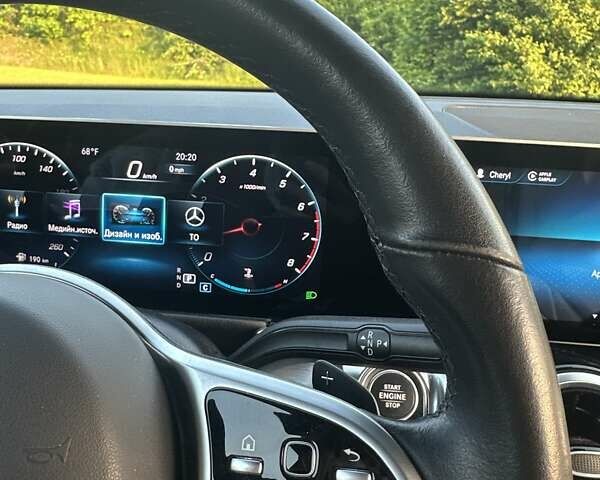 Серый Мерседес GLB-Class, объемом двигателя 1.99 л и пробегом 60 тыс. км за 30900 $, фото 9 на Automoto.ua
