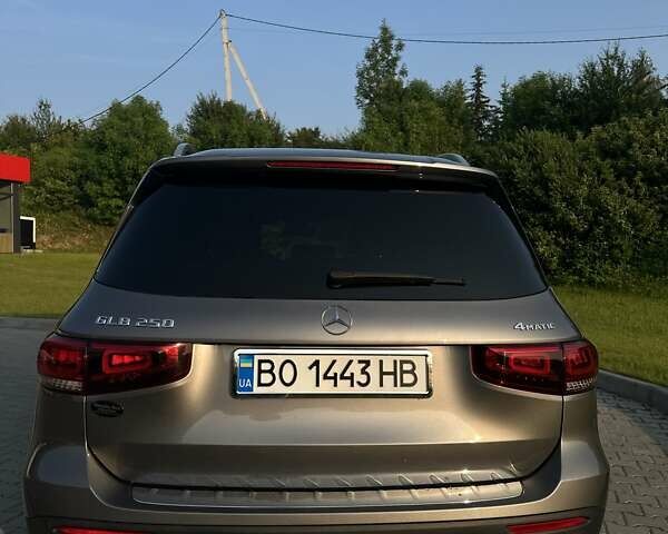 Серый Мерседес GLB-Class, объемом двигателя 1.99 л и пробегом 60 тыс. км за 30900 $, фото 42 на Automoto.ua