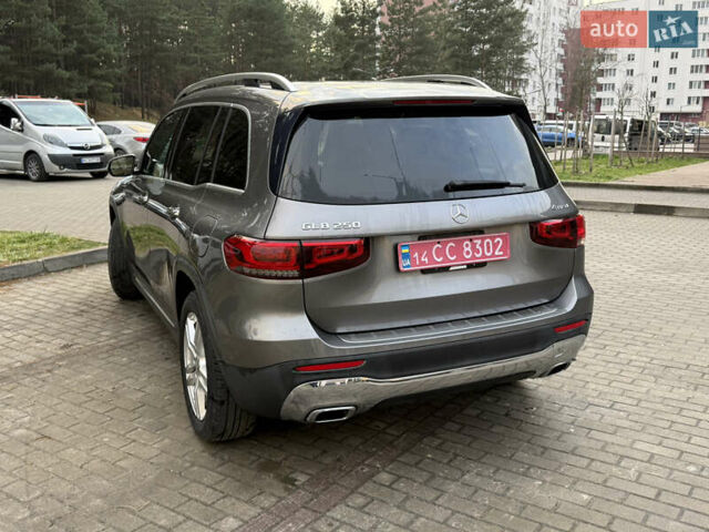 Сірий Мерседес GLB-Class, об'ємом двигуна 1.99 л та пробігом 170 тис. км за 23500 $, фото 8 на Automoto.ua