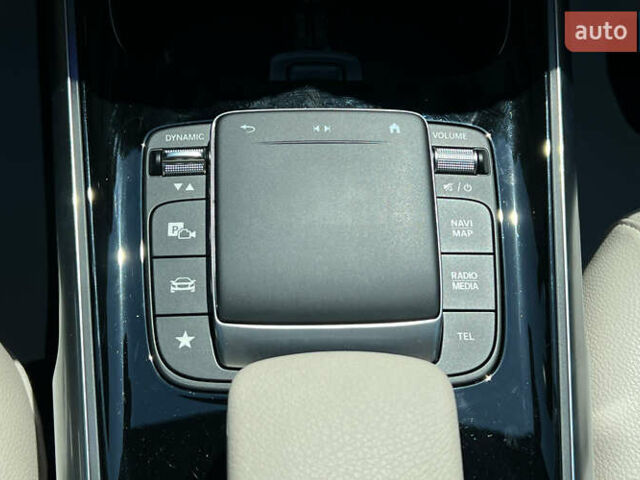 Серый Мерседес GLB-Class, объемом двигателя 2 л и пробегом 21 тыс. км за 33900 $, фото 19 на Automoto.ua