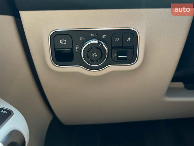 Серый Мерседес GLB-Class, объемом двигателя 2 л и пробегом 21 тыс. км за 33900 $, фото 23 на Automoto.ua