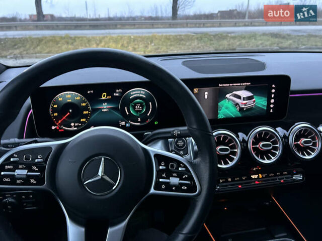Серый Мерседес GLB-Class, объемом двигателя 1.99 л и пробегом 49 тыс. км за 27700 $, фото 14 на Automoto.ua