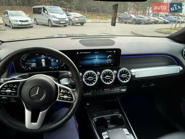 Сірий Мерседес GLB-Class, об'ємом двигуна 1.99 л та пробігом 170 тис. км за 23500 $, фото 13 на Automoto.ua