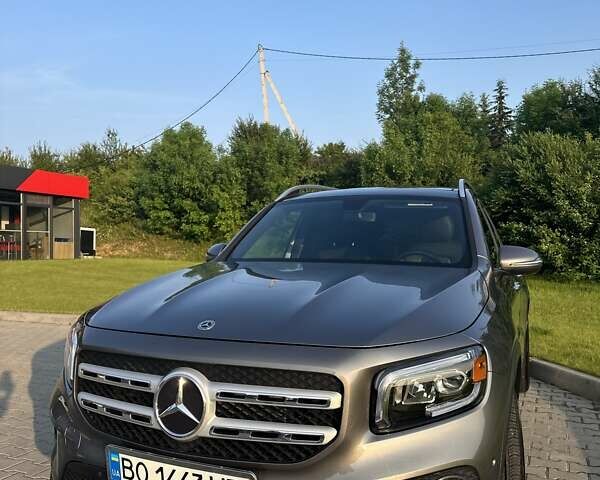Серый Мерседес GLB-Class, объемом двигателя 1.99 л и пробегом 60 тыс. км за 30900 $, фото 34 на Automoto.ua
