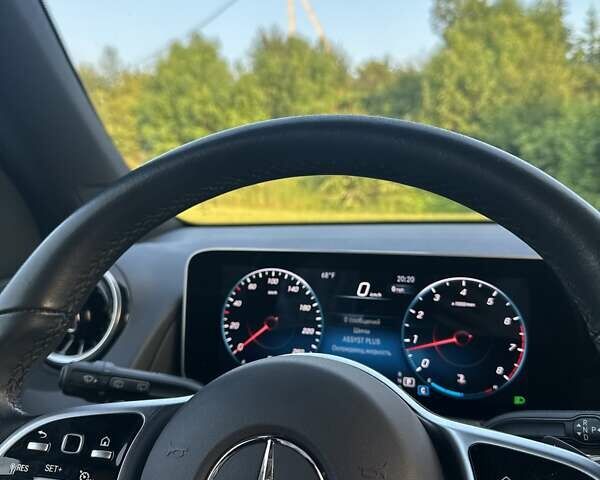Серый Мерседес GLB-Class, объемом двигателя 1.99 л и пробегом 60 тыс. км за 30900 $, фото 11 на Automoto.ua